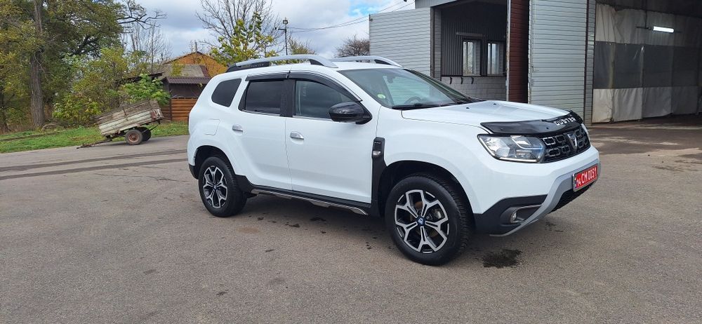DACIA Duster4wd Laureate 1.5диз. 86kv 120л.с. 6-Ступка