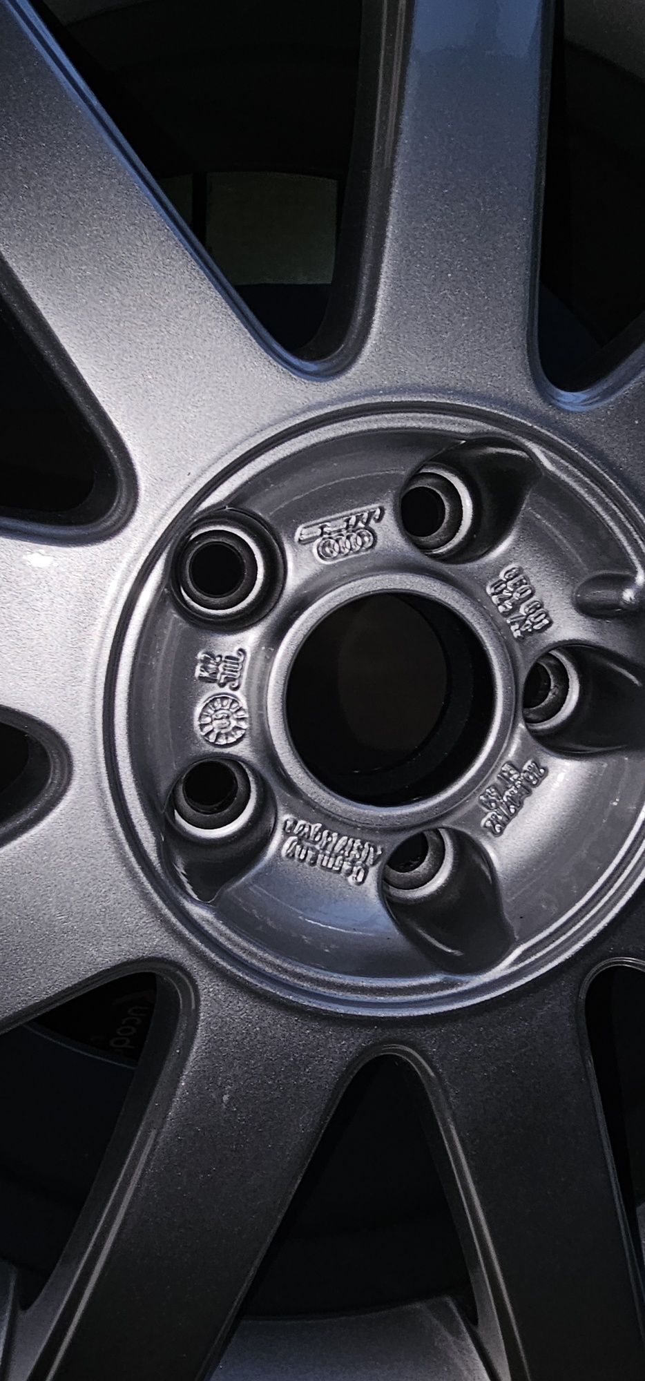 Jantes Originais 7.5R17 et43 Audi SLine