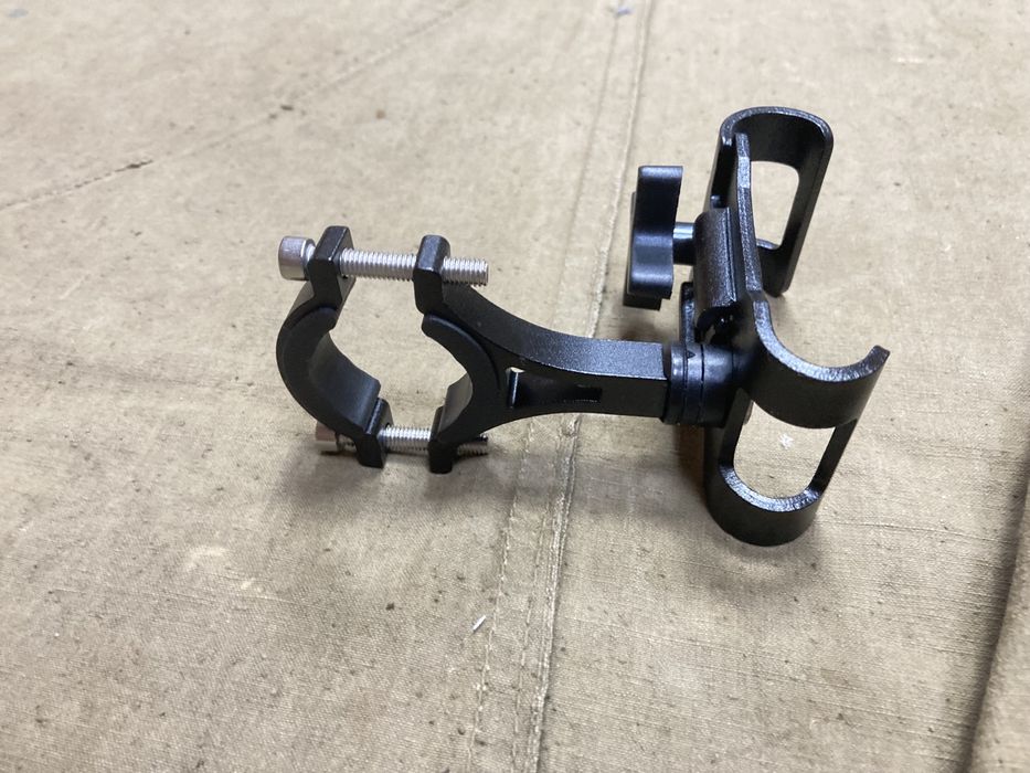 Алюминиевое крепление держатель для телефона на руле