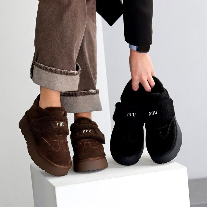 Жіночі шкіряні зимові черевики автоледі в кольорах