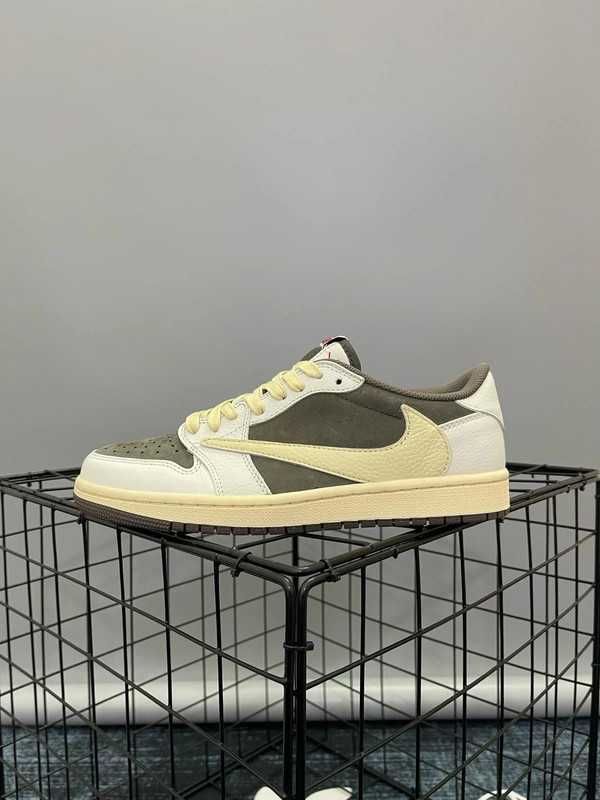 Jordan 1 Retro Low OG SP Travis Scott Reverse Mocha (PS) R.43