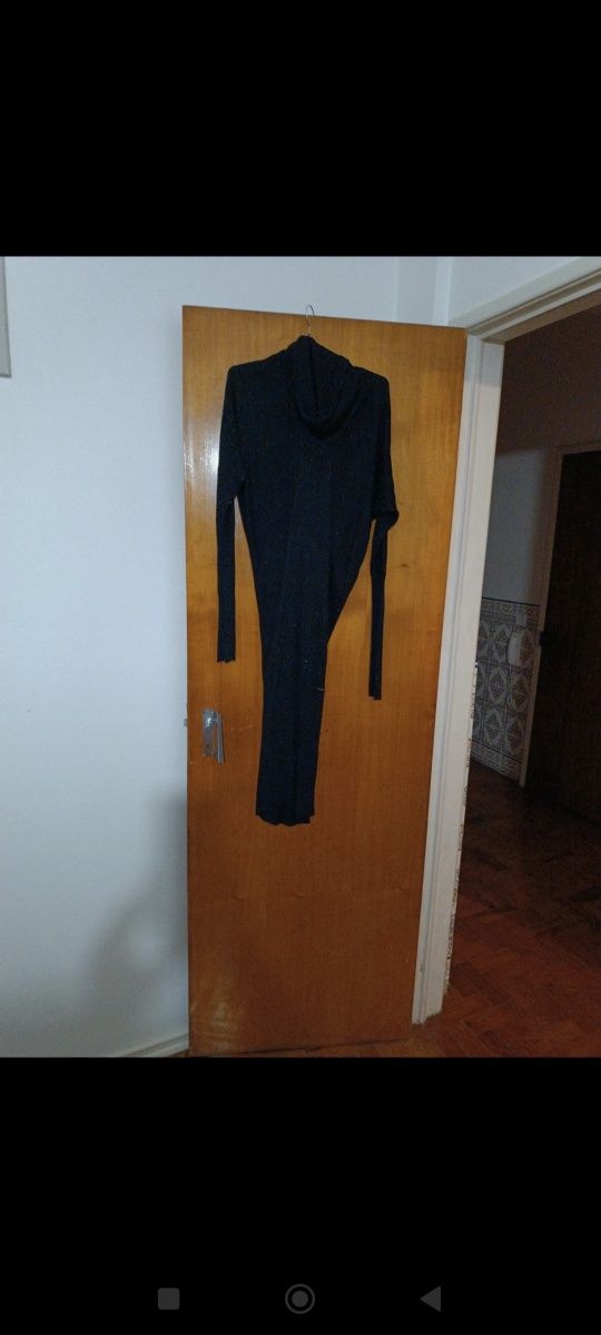 Vestido preto malha fina com brilho