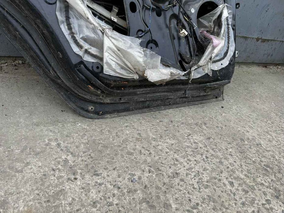 Mitsubishi Grandis 02- двері зад L DR1291 5730A047