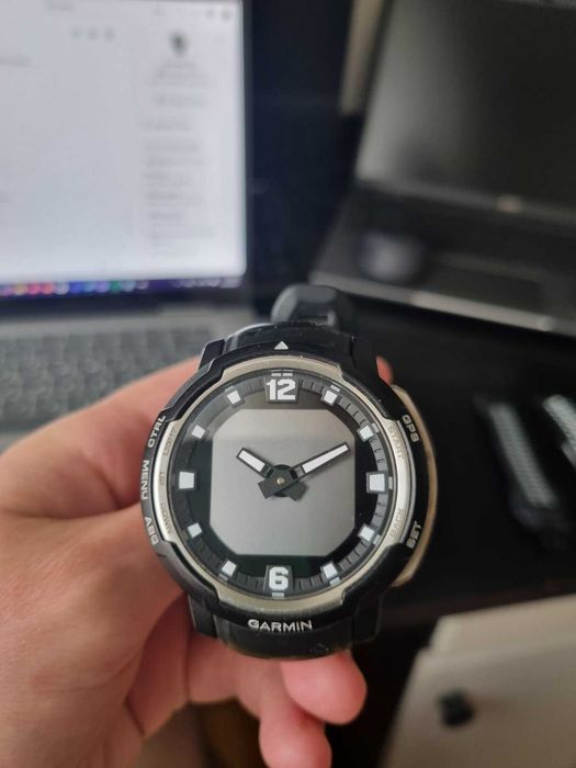 Garmin Instinct Crossover