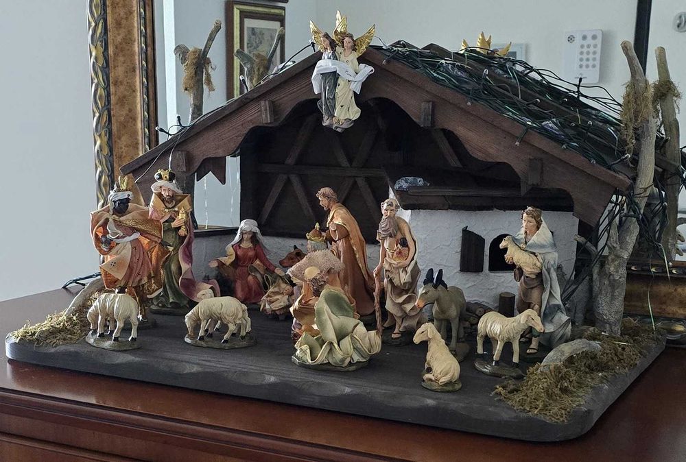 Presépio inspirado num original, napolitano de estilo renacentista