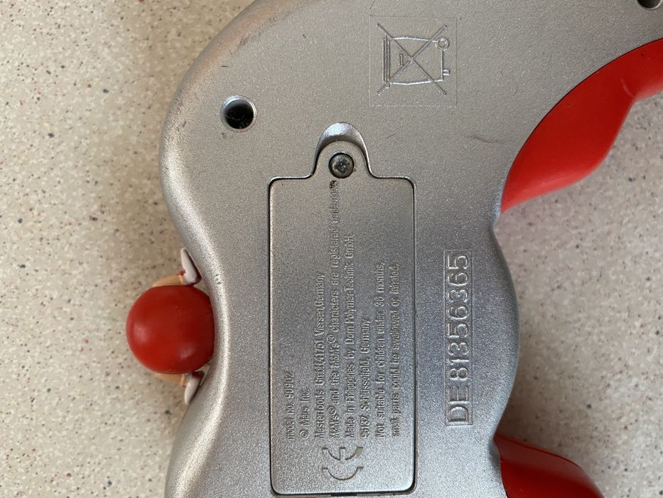 Джойстик с игрой на батарейках