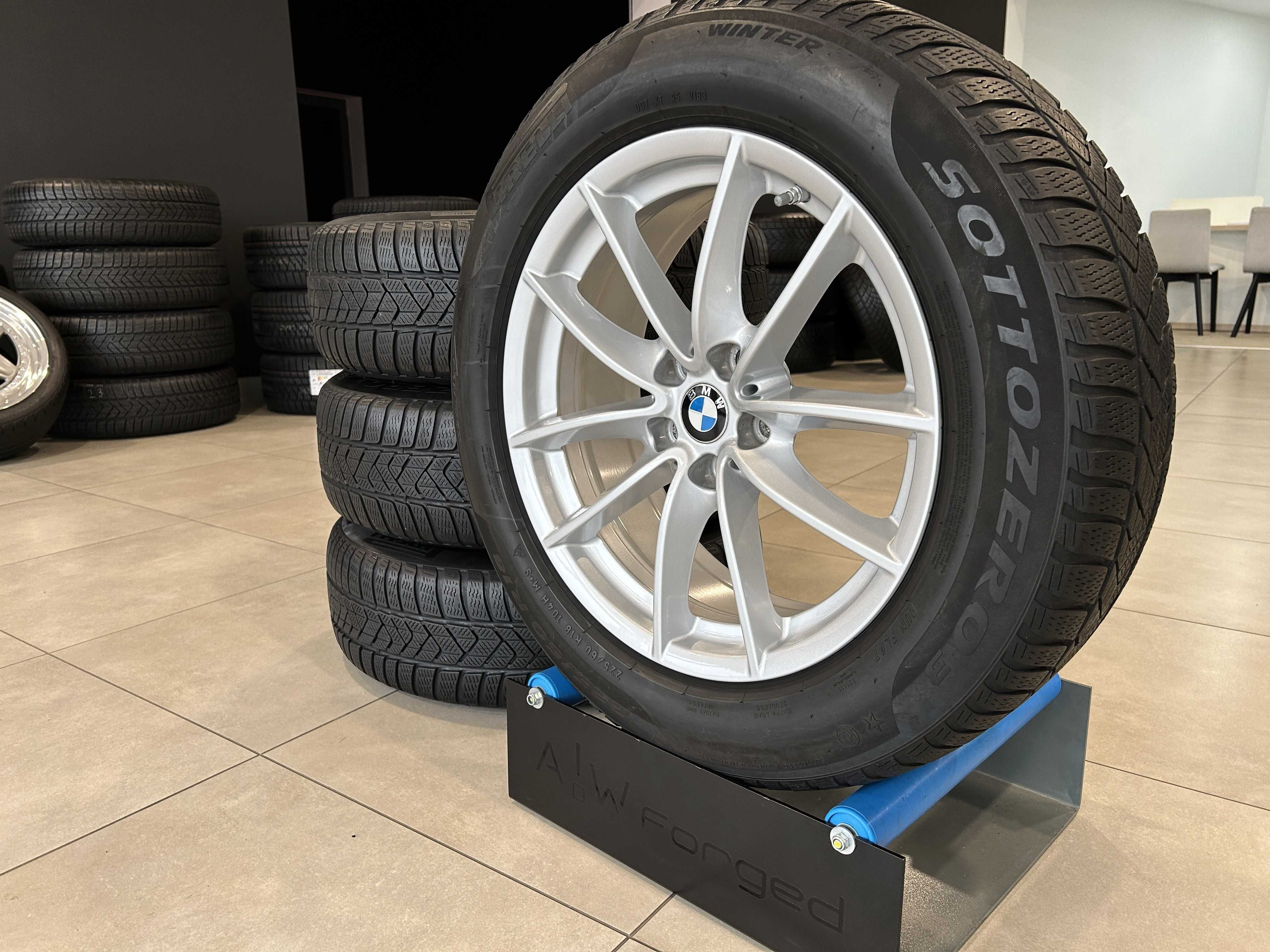 całe koła Felgi 18' BMW X3 X4 G01 G02 225/60R18 ZIMA Pirelli Runflat