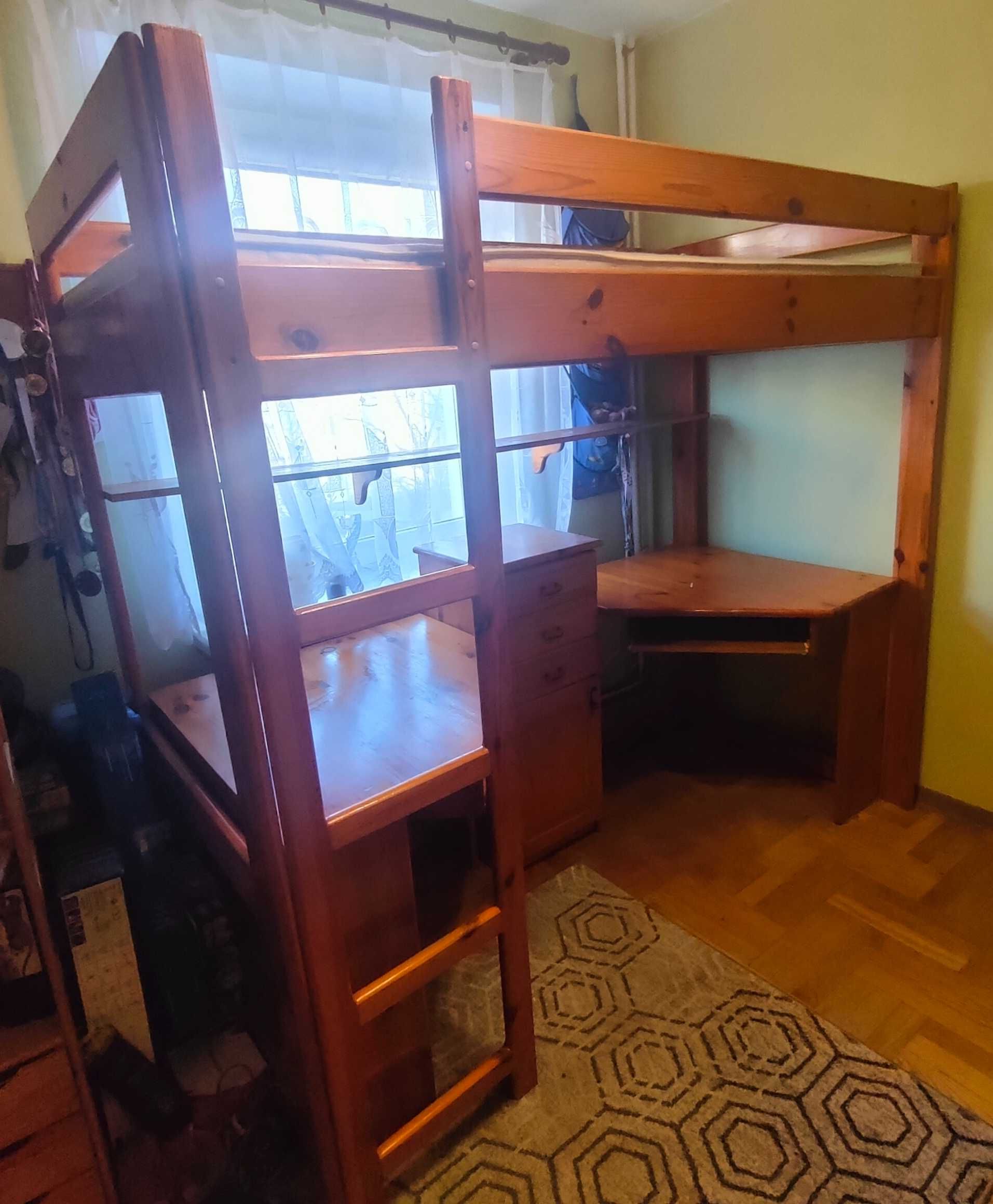 Sprzedam funkcjonalne piętrowe łóżko z biurkami i komodą