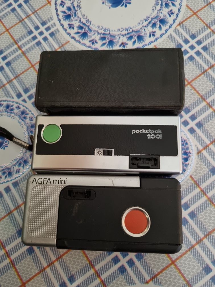 Trzy aparaty fotograficzne kolekcjonerskie