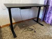 Стіл з електро-регулюванням висоти RZTK eDesk USB Black 1200 х 600 мм