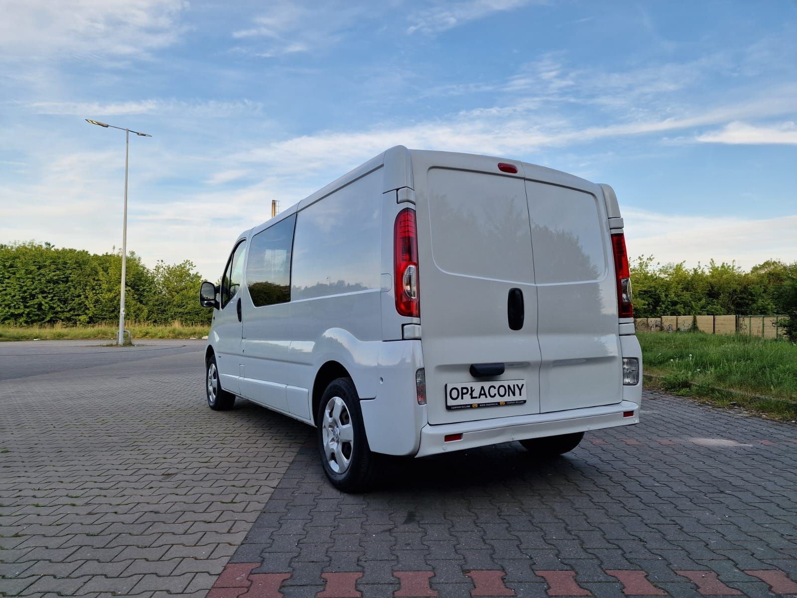 Opel Vivaro Trafic 2.0 DCI..Perfekcyjny Stan.6 osób.Brygadówka Long..