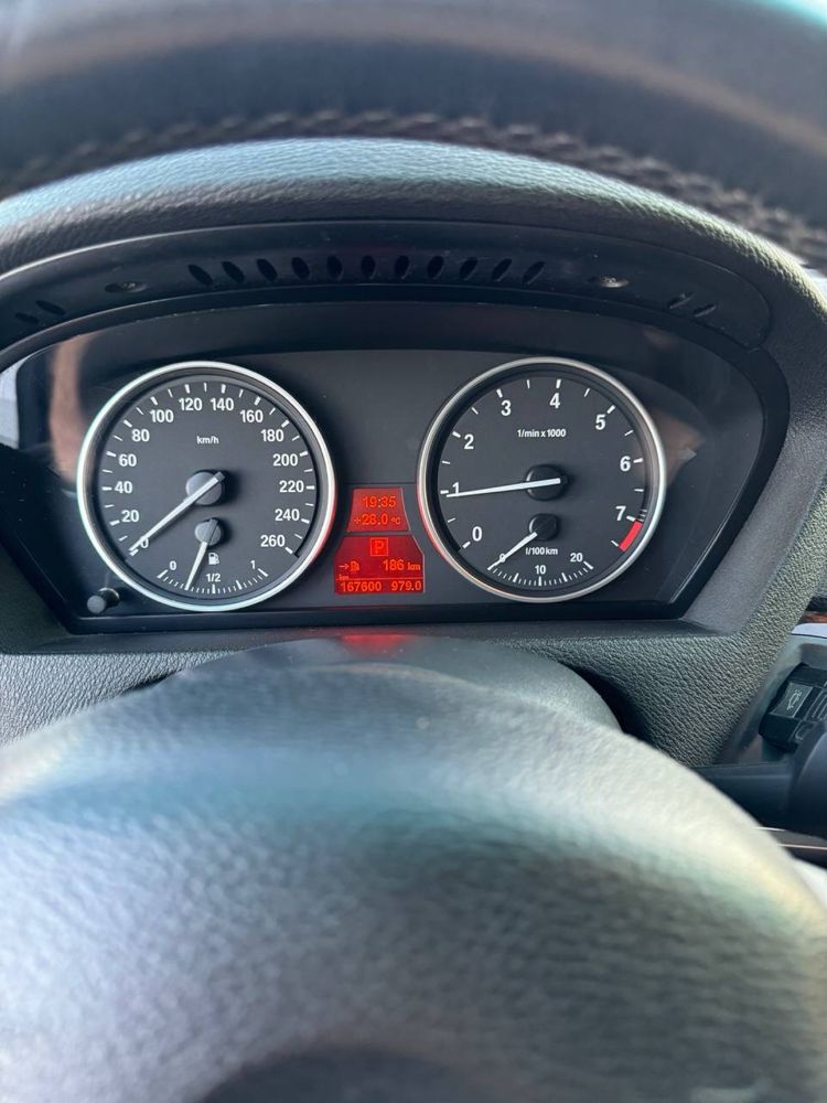BMW X5 e70 2011 3.0 бензин