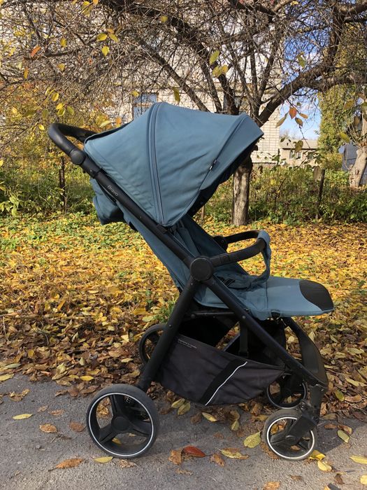 Прогулянковий візочок Carello Bravo 2024