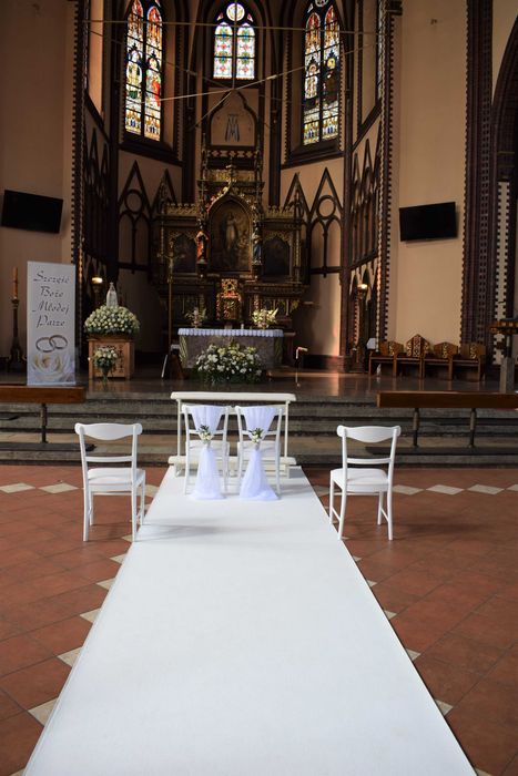 dekoracja kościoła, ślub, wesele, dekoracje ślubne