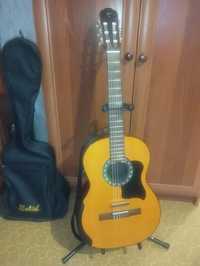 Классическая гитара японского бренда Takamine GC3-NAT