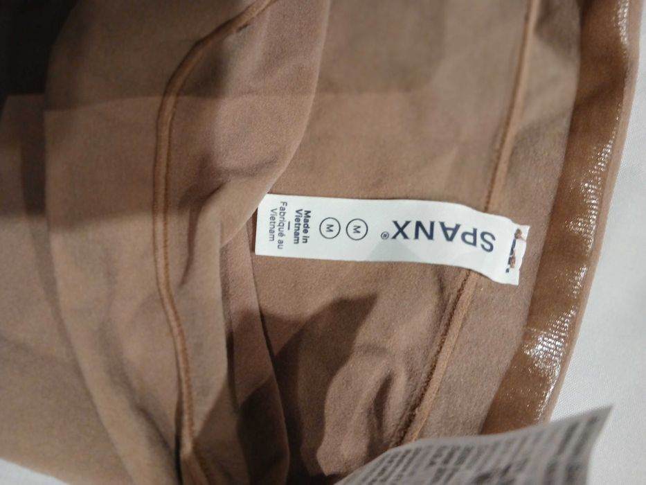 Spodenki modelujące wyszczuplające beżowe Spanx M