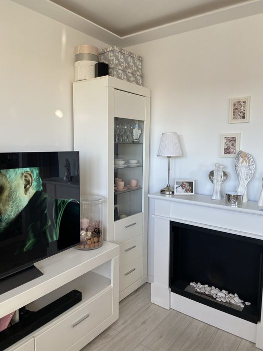 Meble komody, rtv,witrynki komplet