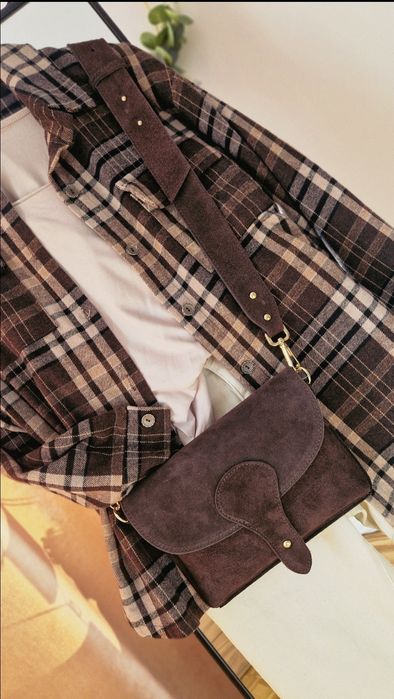 Czekoladowa torebka listonoszka skóra zamsz instagramka XL Varlesca