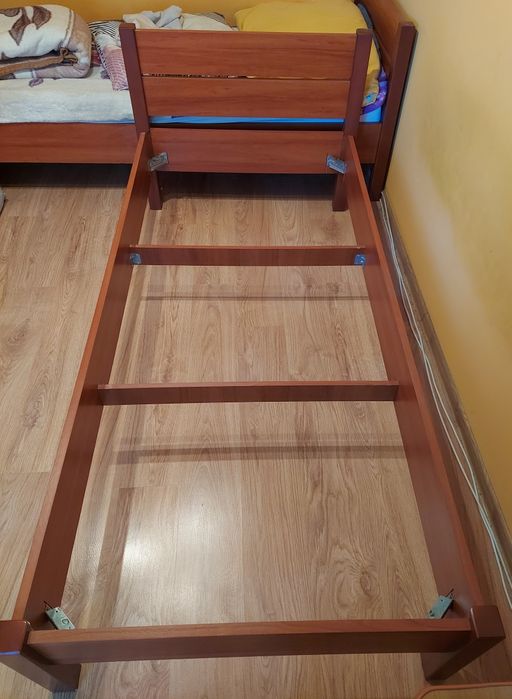 Łóżko 200x90 z materacem