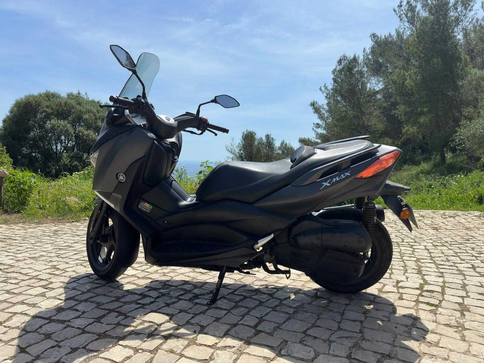 Yamaha X-Max 125cc
