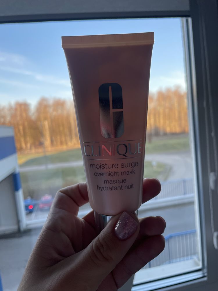 Clinique moisture surge overnight mask maseczka nawilzajaca na noc