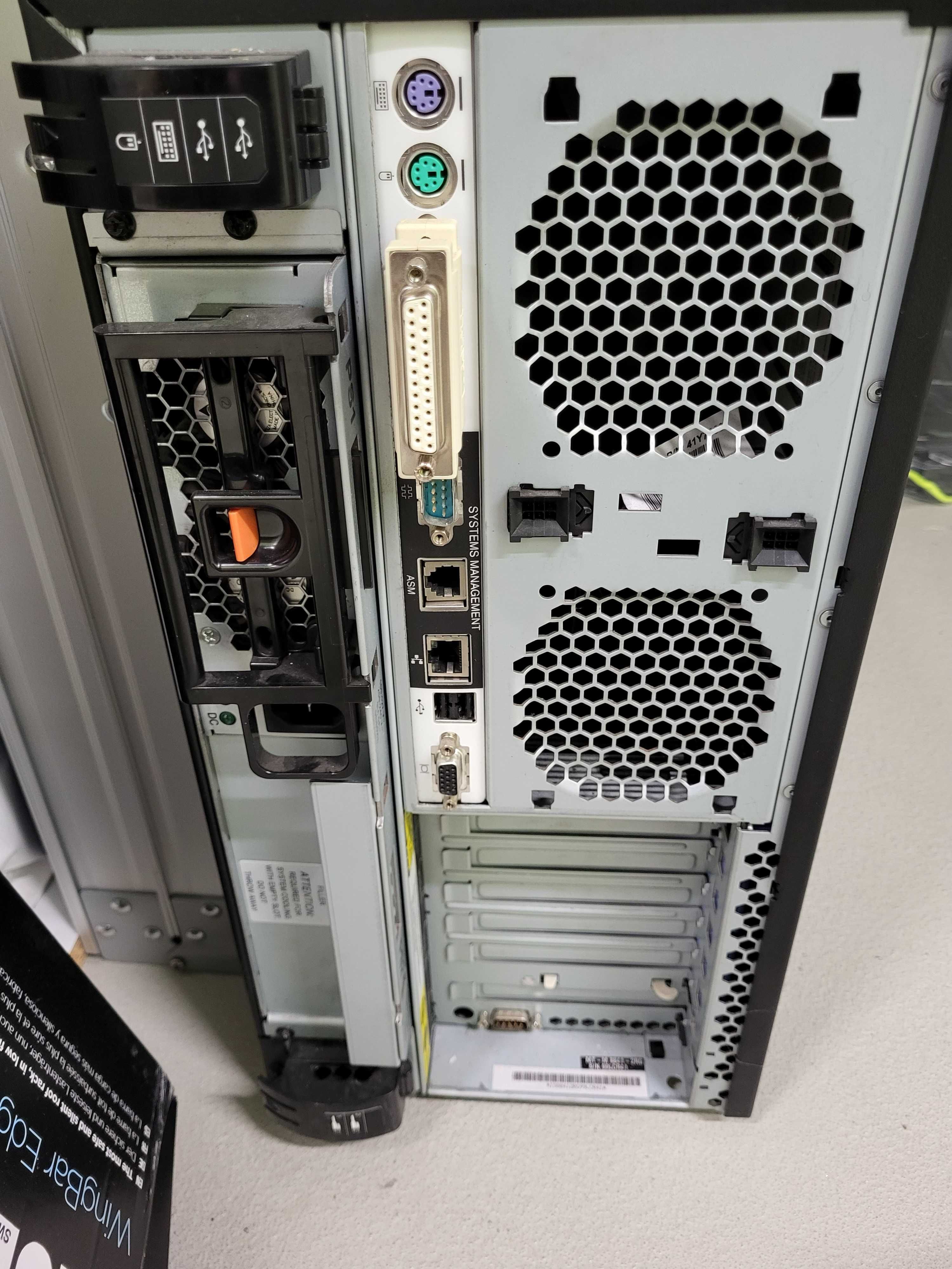 I B M Serwer stacjonarny- eServer xSeries 236