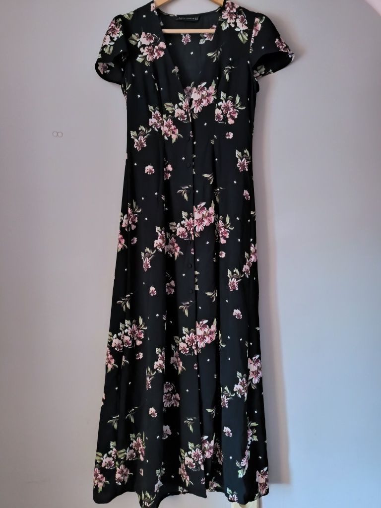 Piękna długa sukienka Zara XS czarna guziki kwiaty