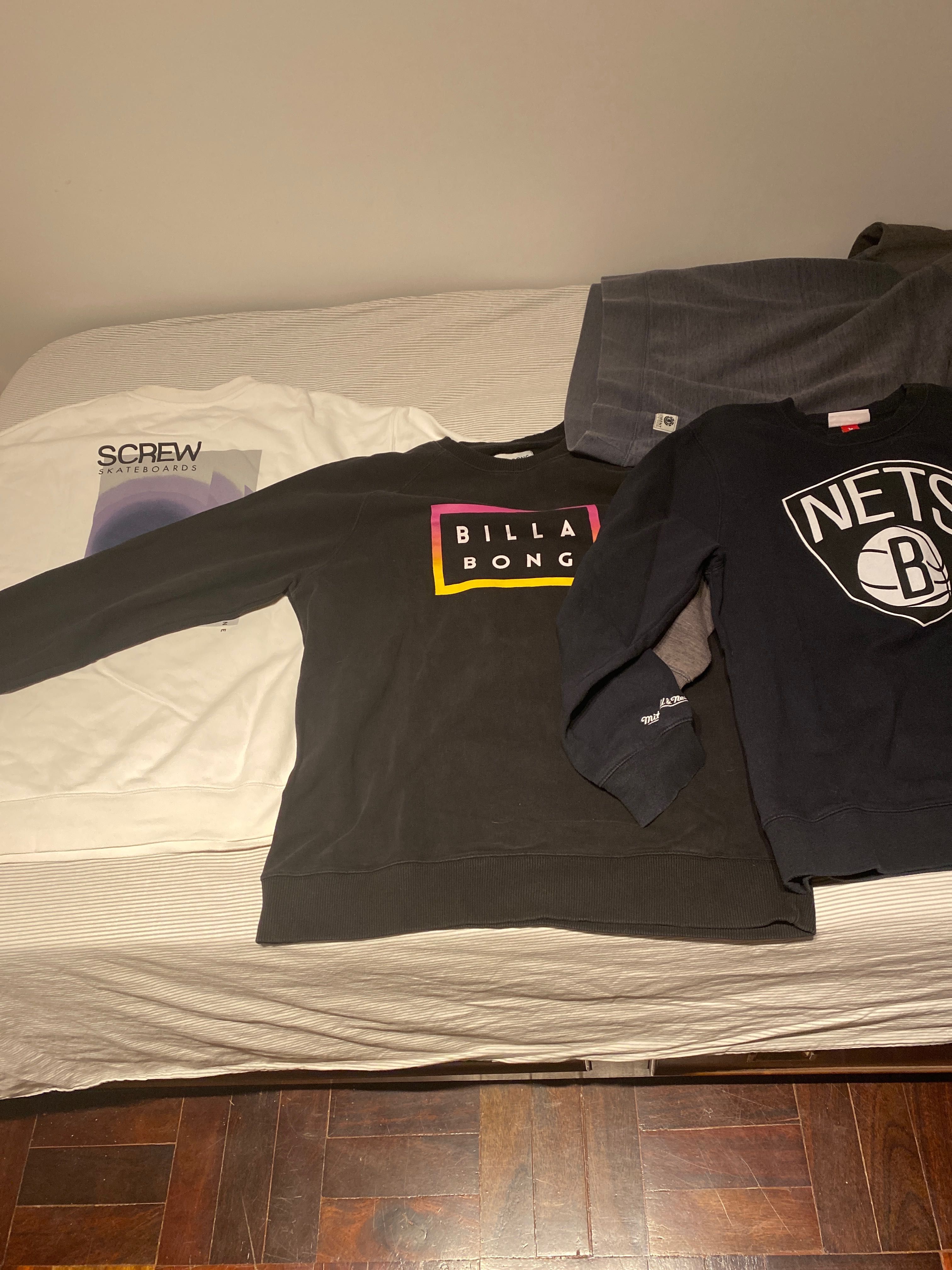 4 sweatshirts em bom estado