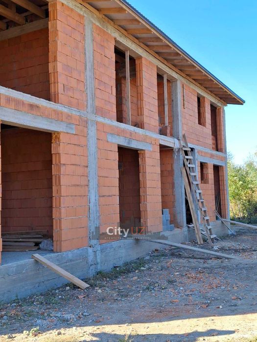 Продаються таунхауси