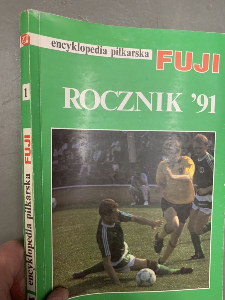 Encyklopedia piłkarska FUJI rocznik 91
