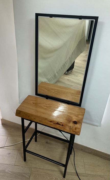 Bancada aparador com espelho