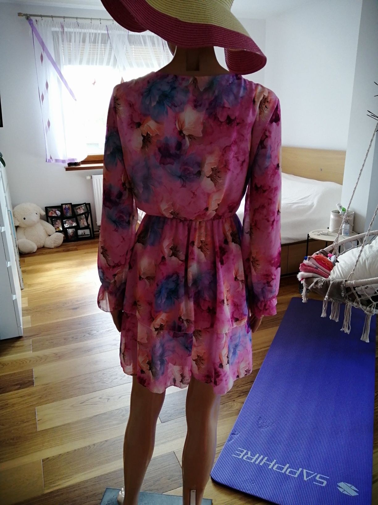 Różowo foletowa zwiewna sukienka falbanki rękaw wiązanie 36 S nowa
