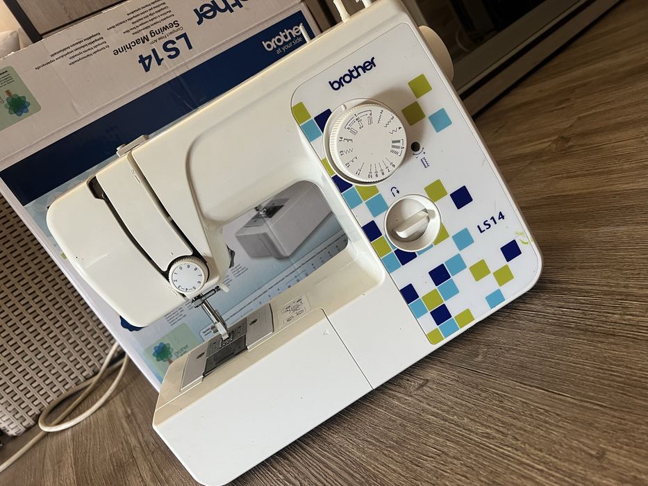 Продам швейну машину BROTHER LS14