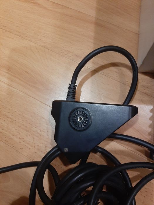 Система Panoptix LiveScope с LiveScope GLS10 Sonar  и Panoptix 32