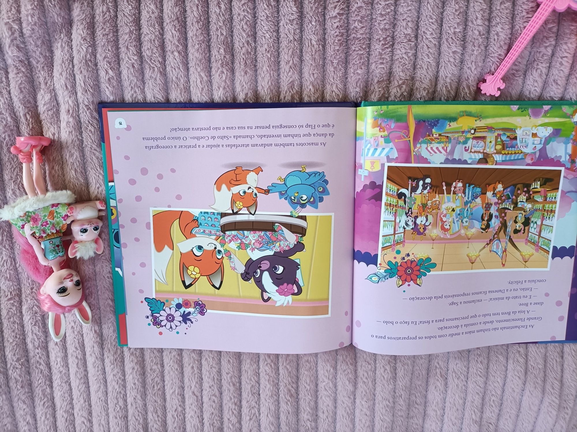 Livro + personagens Enchantimals