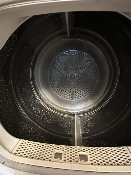 Secadora de roupas Candy 8kg bomba de calor