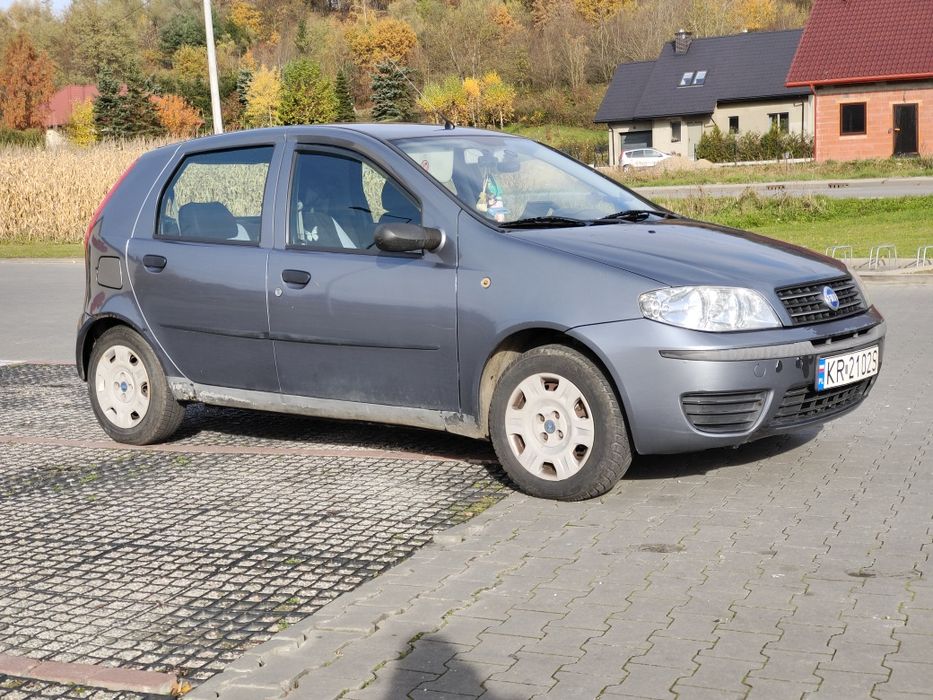 Fiat Punto II 2004 rok 1.2 aktualne opłaty, opony zimowe po serwisie
