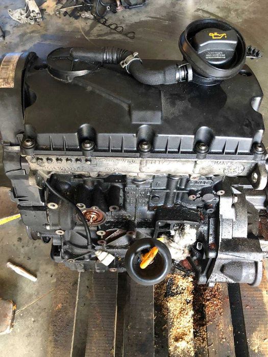 Двигун Двигатель Мотор 1,9 TDI Skoda Octavia Шкода Октавия А5 2009-13