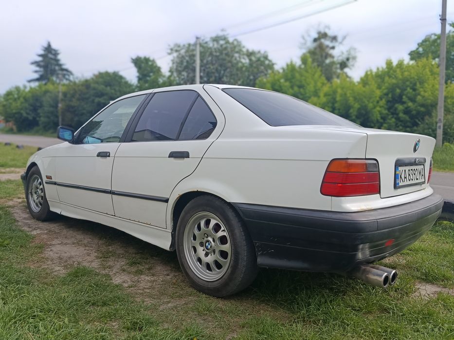 Продам бмв е36 1994року