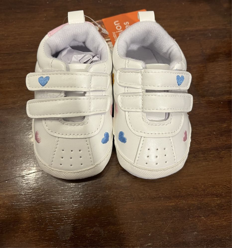 Zapato bebe menina novo