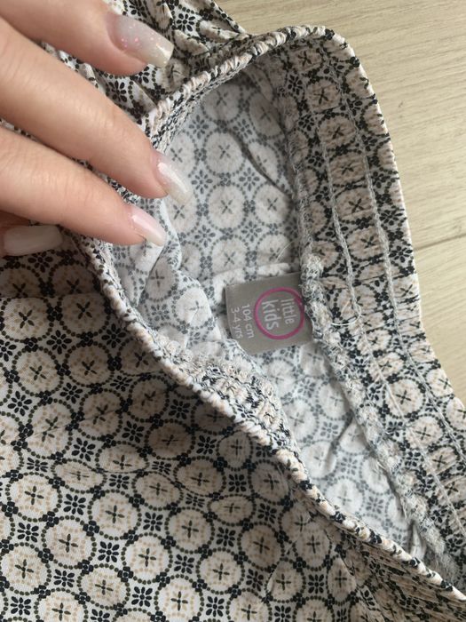 Krótkie spodenki rozmiar 104 little kids