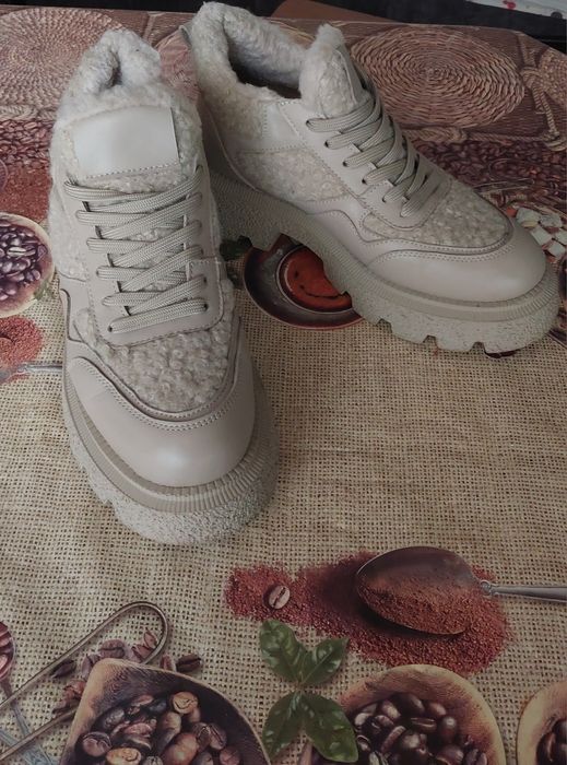 Продам шкіряні черевики