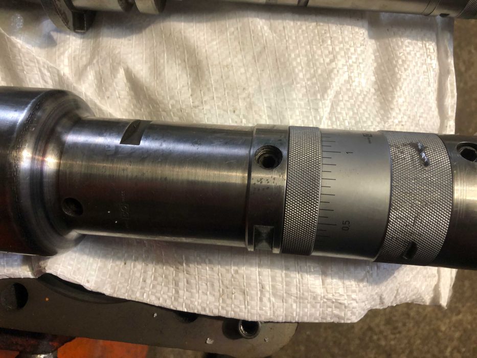 Расточная головка Швейцария .