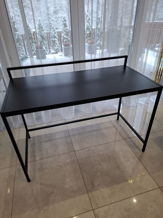 Czarne biurko Jysk 60 x 120 jak nowe
