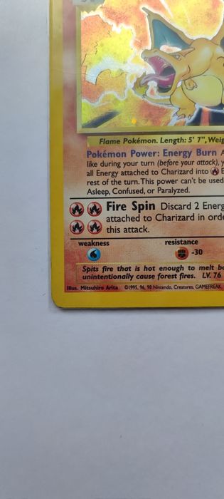 Oryginalna karta Pokemon Charizard holo 4/130 Base set 2 - vintage