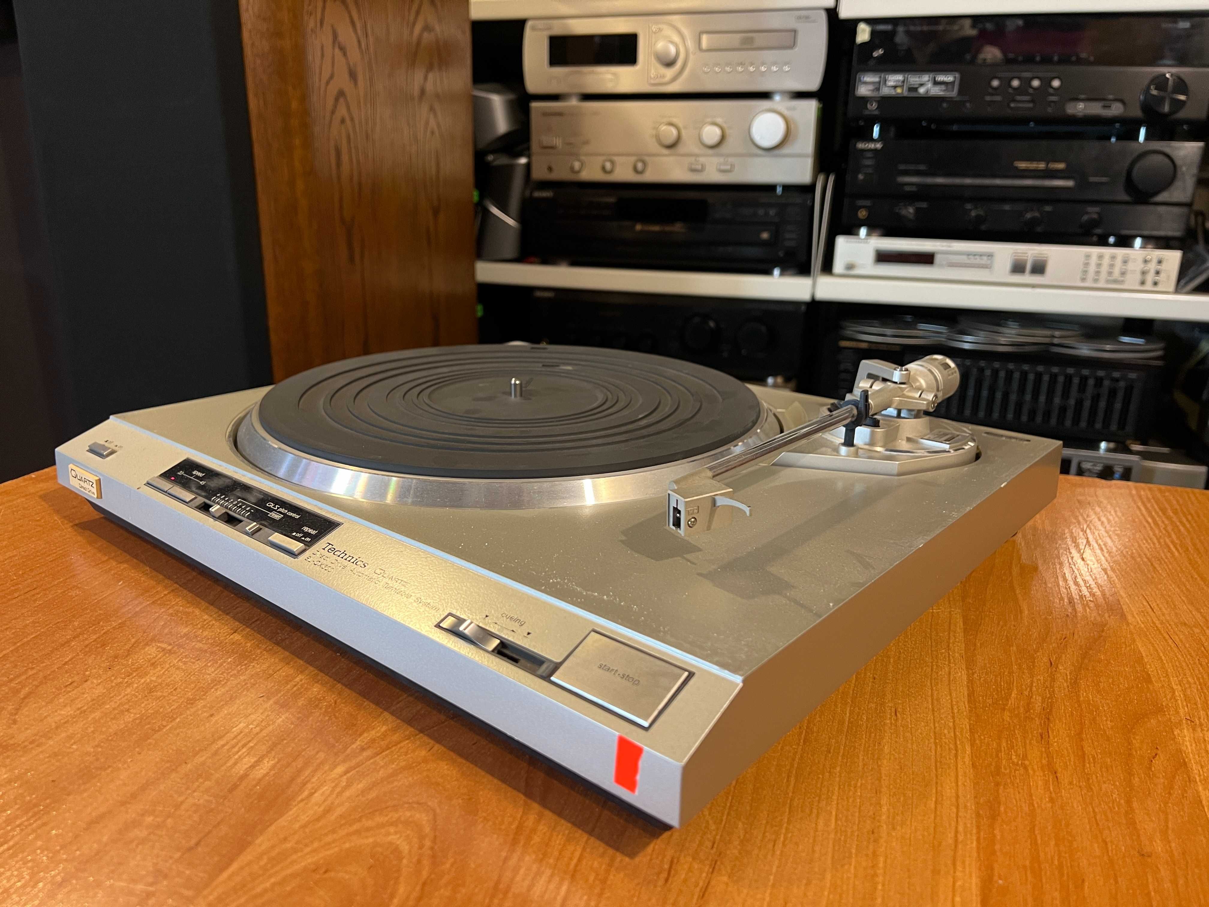 Gramofon Technics SL-QX300 Audio Room