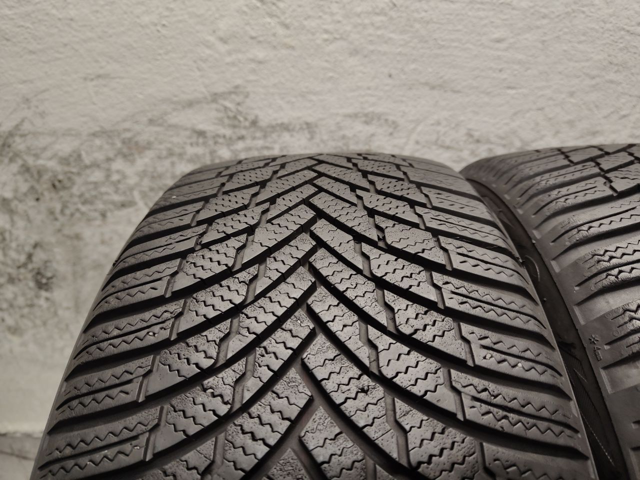225/45R17 Opony Zimowe Firestone 7mm 2020 komplet opon
