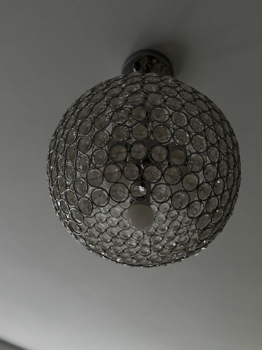 Продам 10/10 світильники 2 та 1 підвісний на стелю