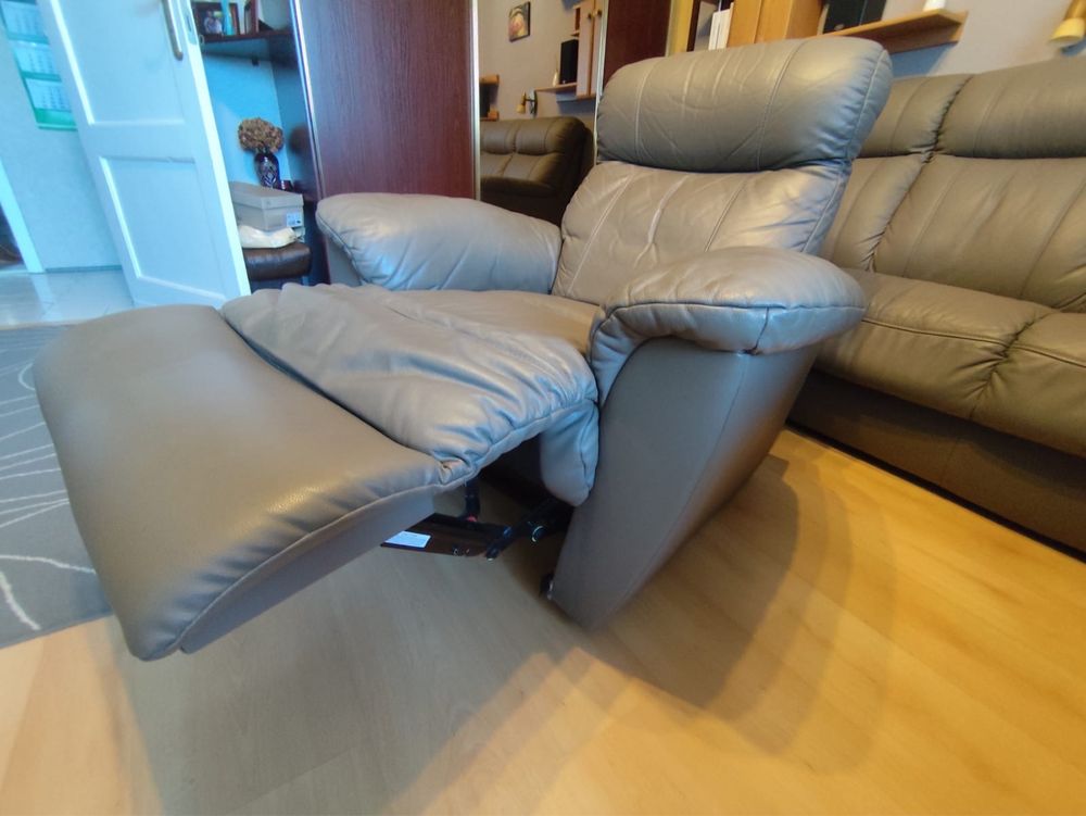Komplet wypoczynkowy NUGAT skórzany sofa i 2 fotele funkcja relaks