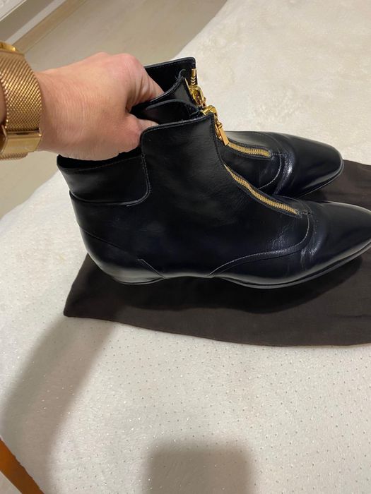 Skórzane sztyblety brytyjskiej marki TOD’S